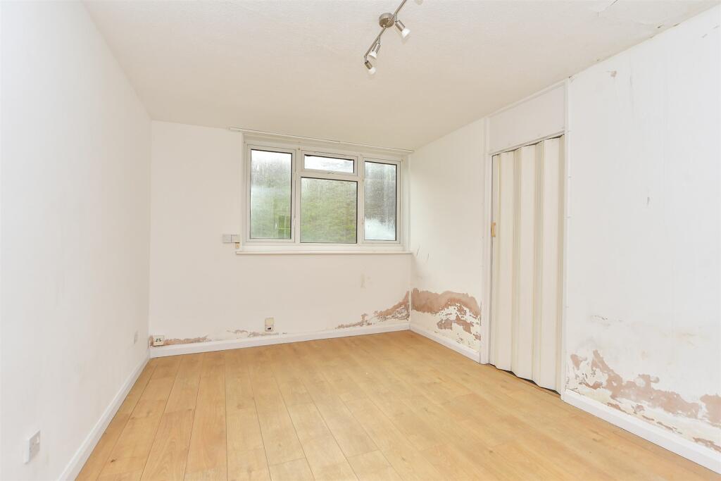 1 bed Apartment