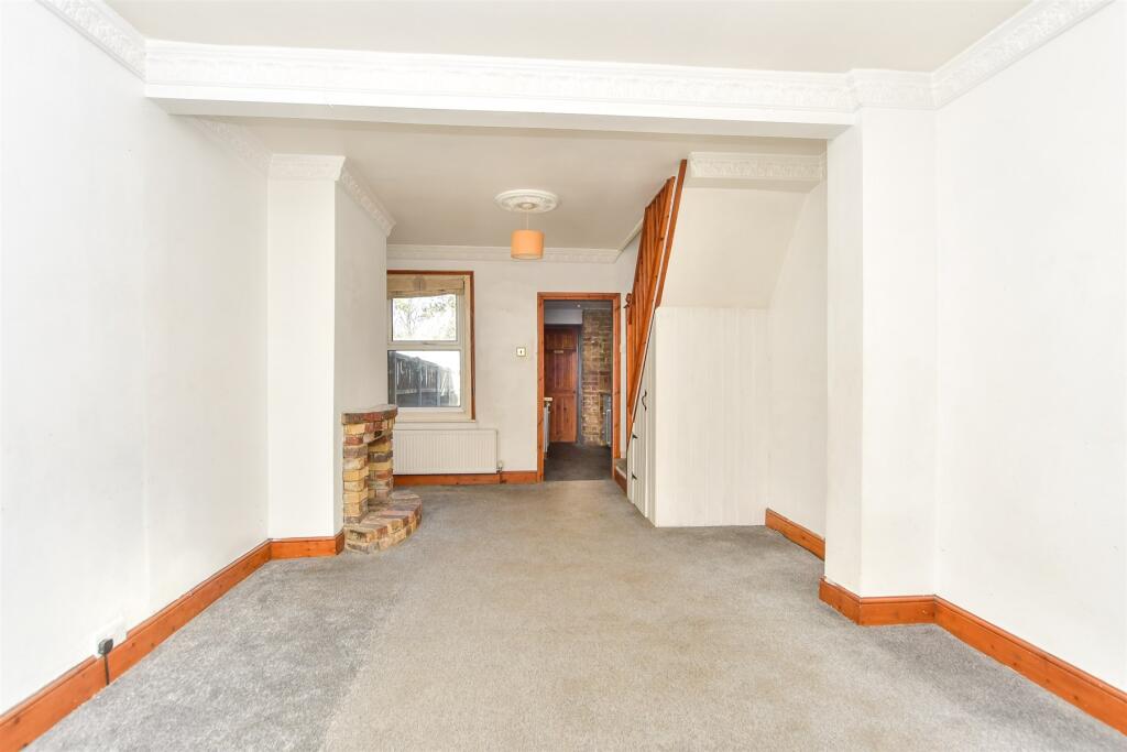 3 bed Terraced