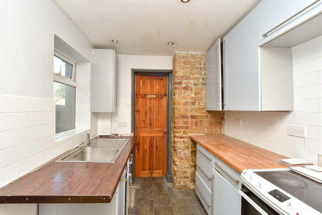 3 bed Terraced