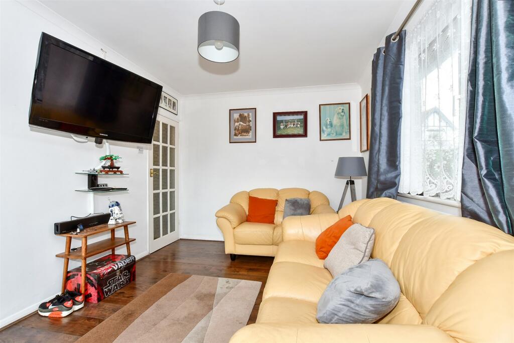 3 bed Detached Bungalow