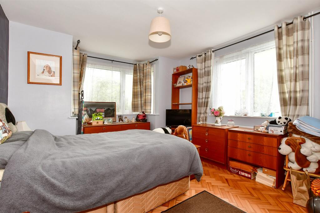 3 bed Detached Bungalow