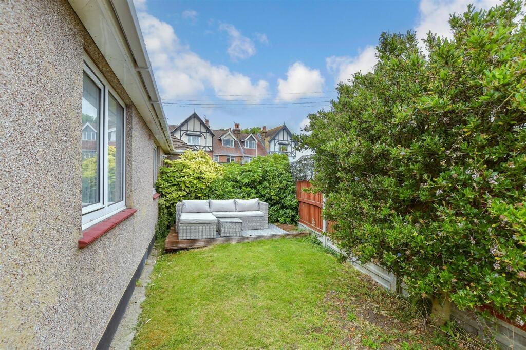 3 bed Detached Bungalow