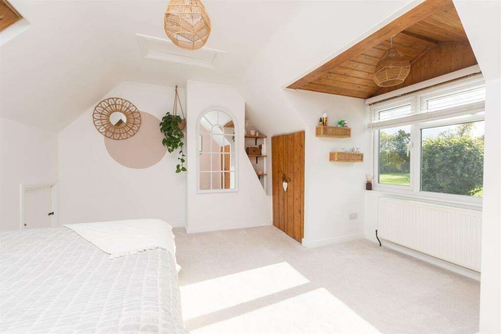 2 bed Terraced