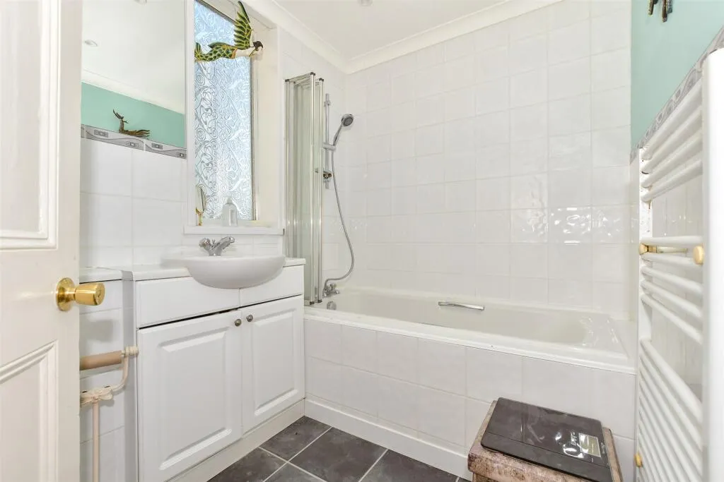 2 bed Apartment