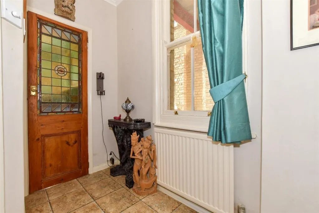 2 bed Apartment