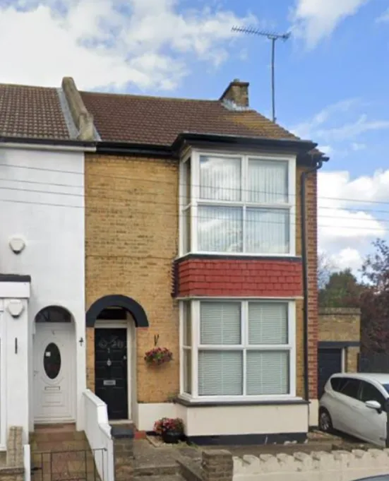 5 bed Semi-Detached