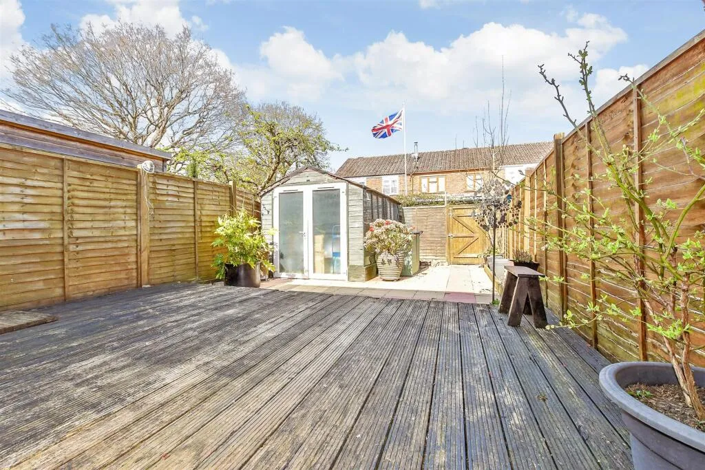 3 bed Terraced