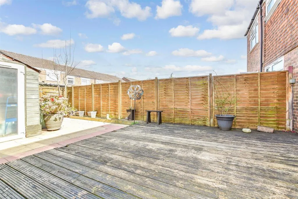 3 bed Terraced