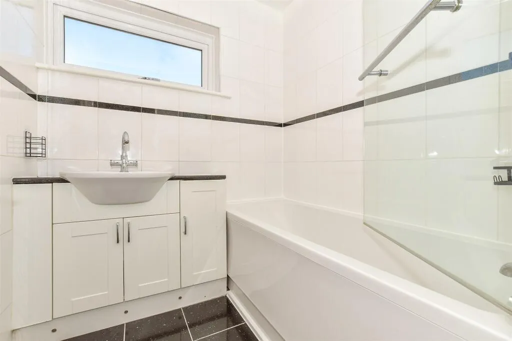 3 bed Terraced