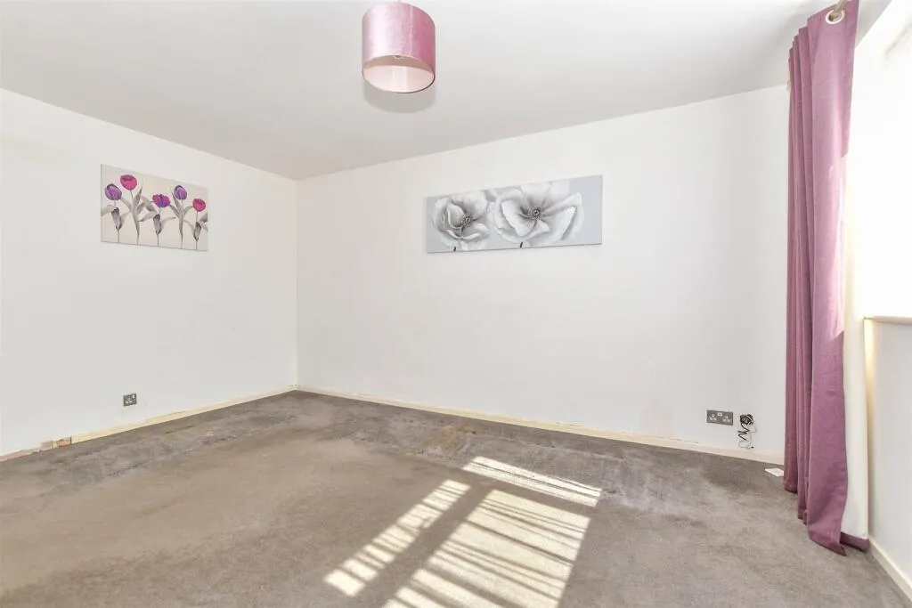 3 bed Terraced