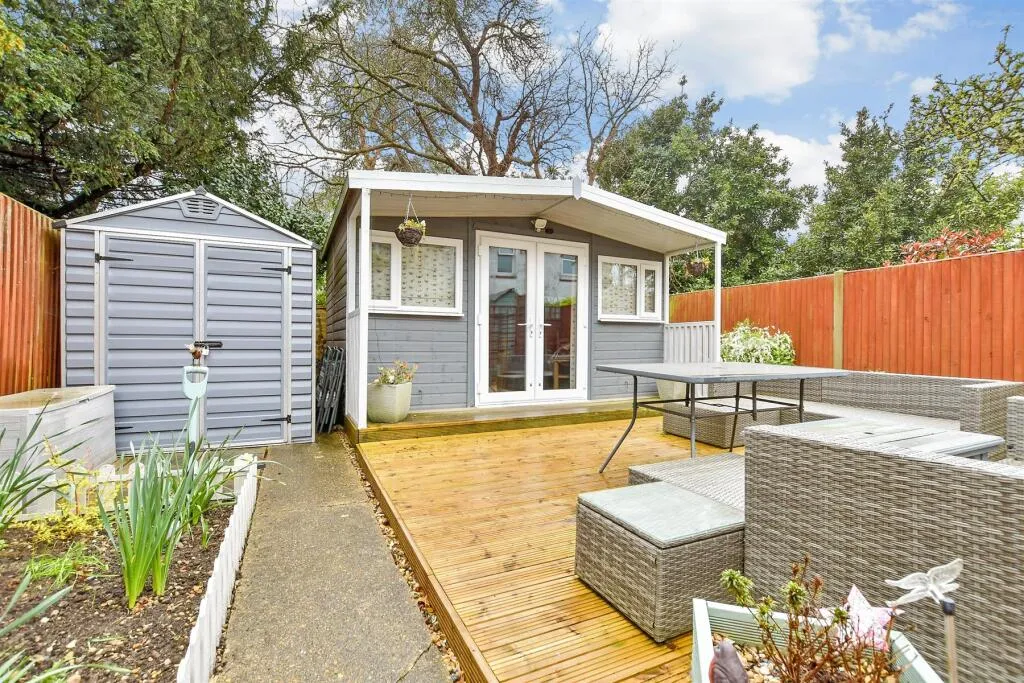 2 bed Apartment