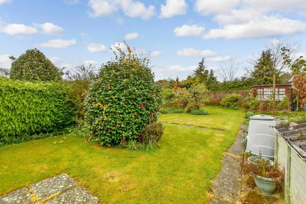 2 bed Semi-Detached Bungalow
