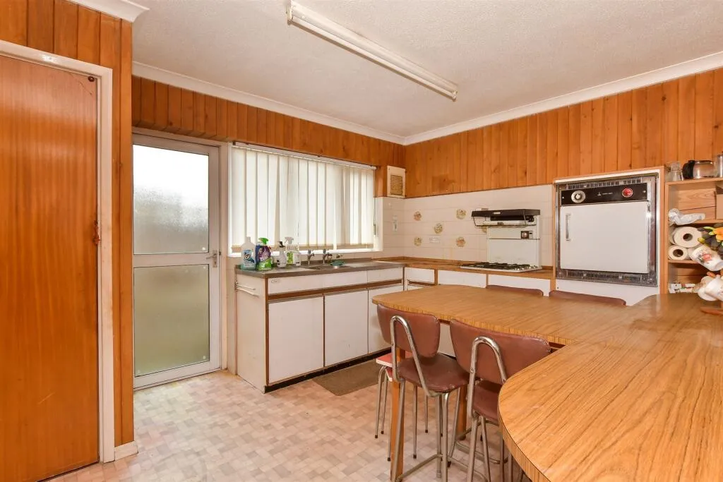 3 bed Detached Bungalow