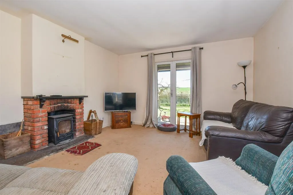 4 bed Detached