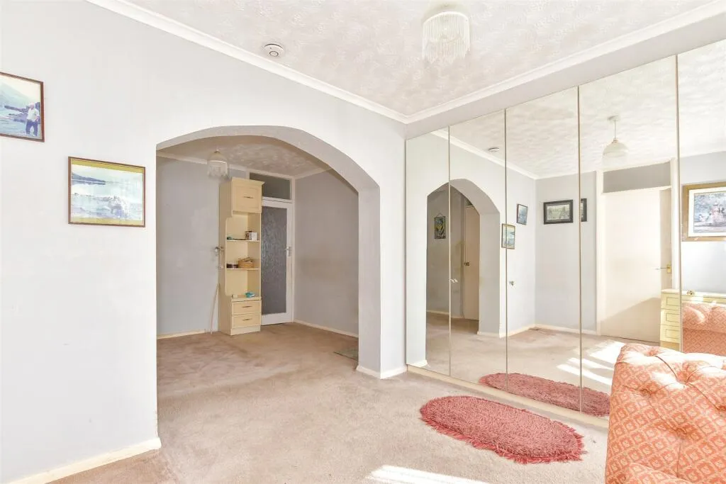 3 bed Detached Bungalow