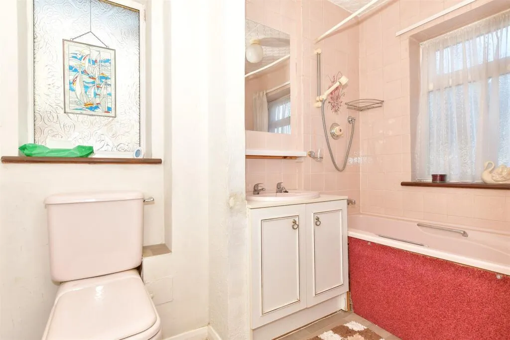 3 bed Detached Bungalow