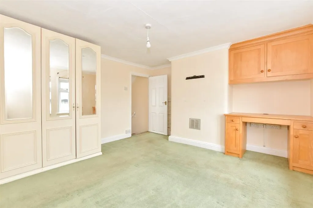3 bed Terraced