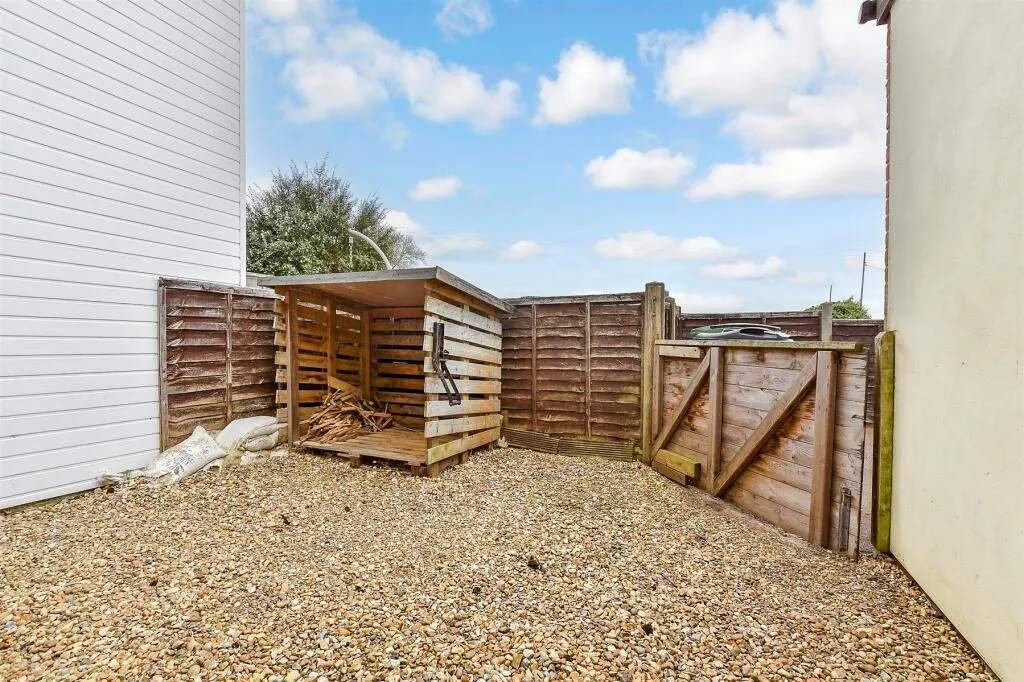 3 bed Terraced