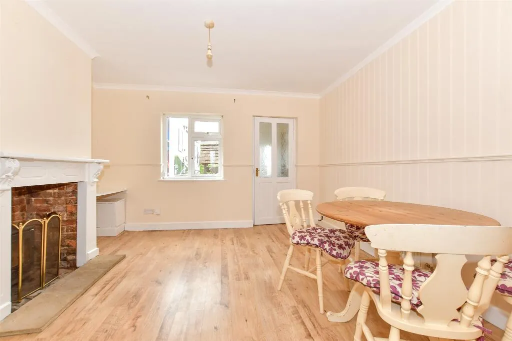 3 bed Terraced