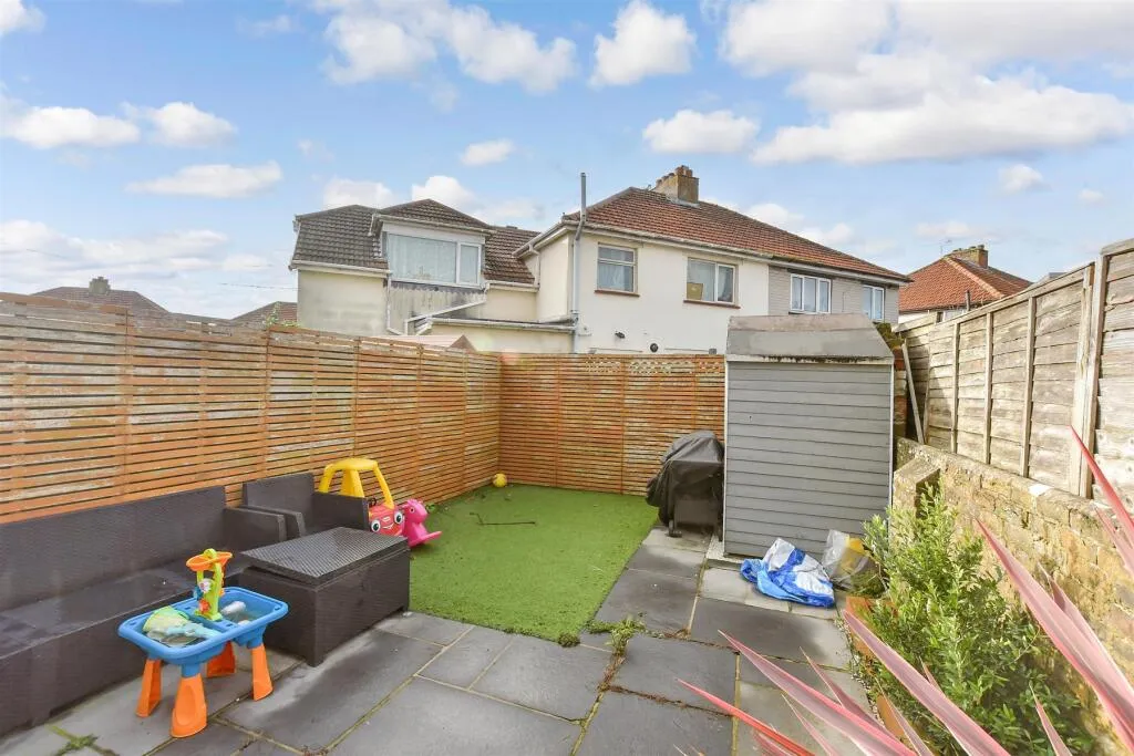 3 bed Terraced