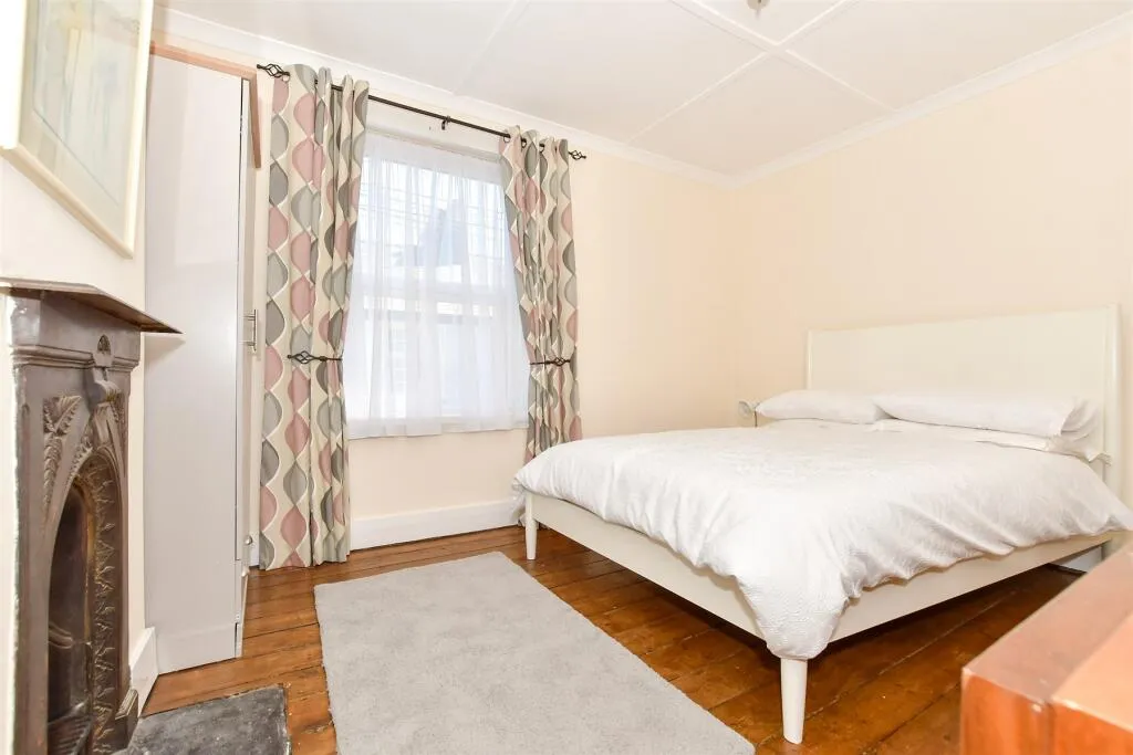 2 bed Terraced