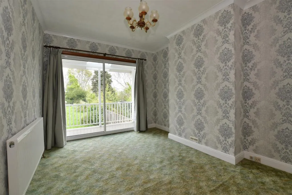 3 bed Semi-Detached