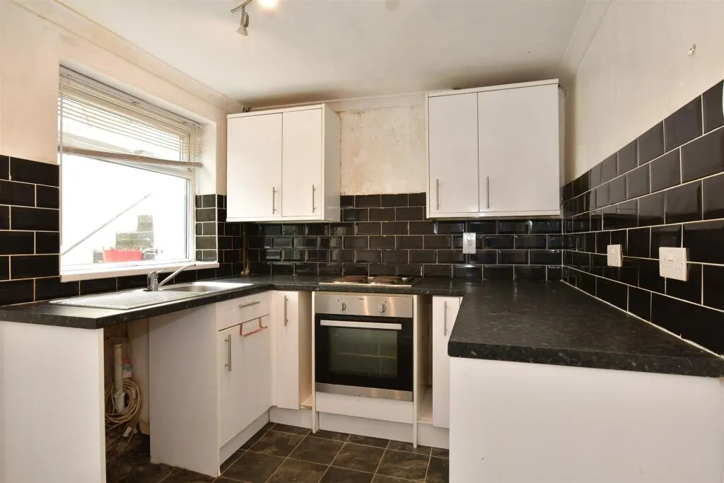 2 bed Terraced