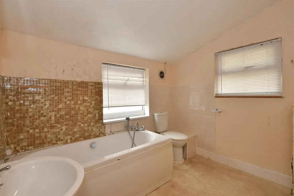 2 bed Terraced