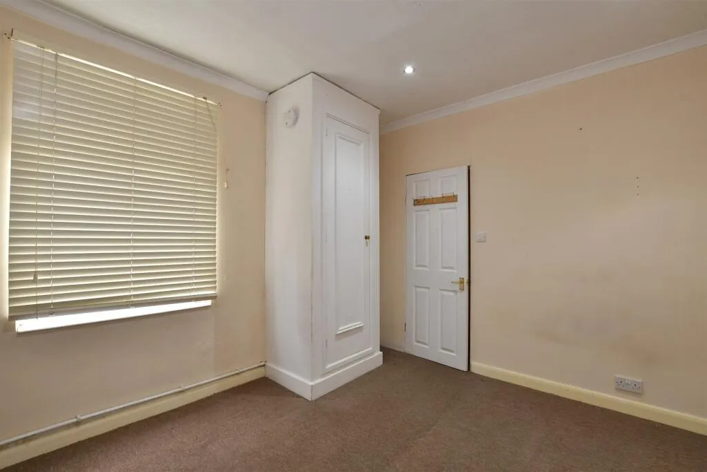2 bed Terraced