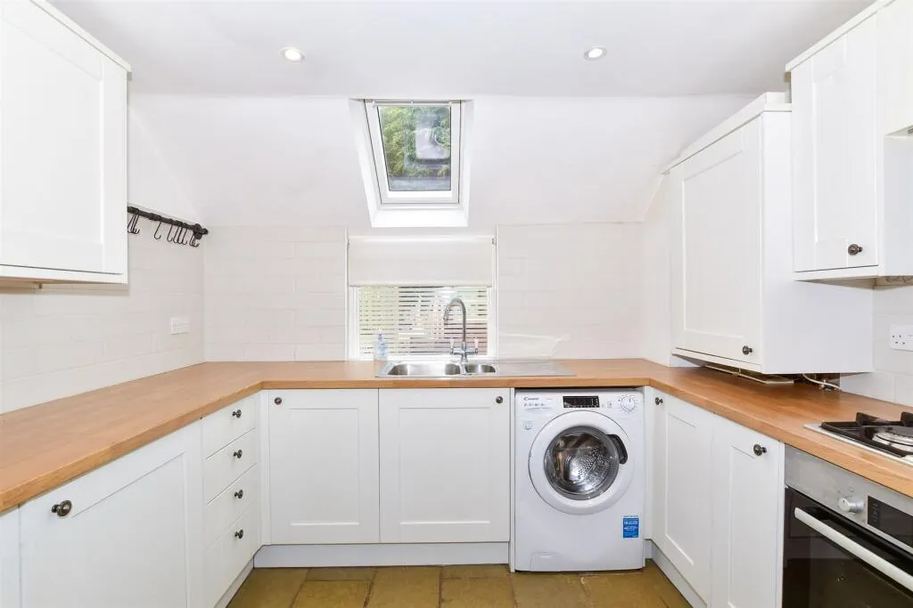 2 bed Semi-Detached