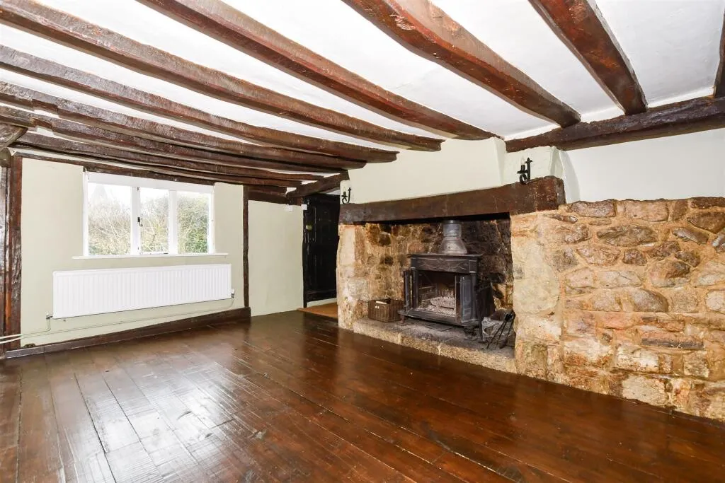 2 bed Semi-Detached