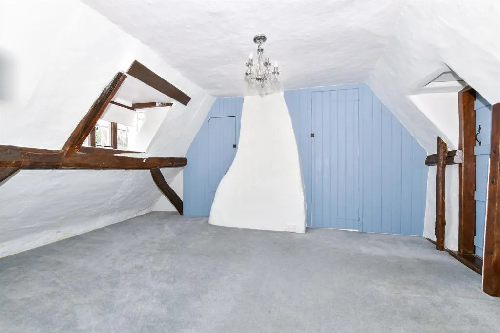 2 bed Semi-Detached