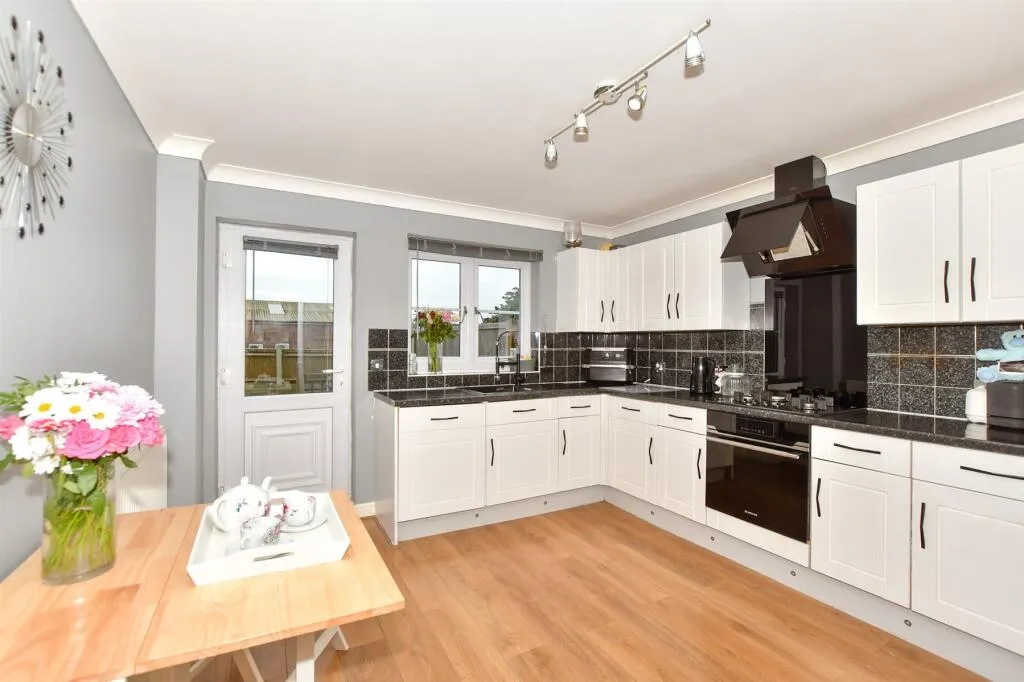 3 bed Semi-Detached