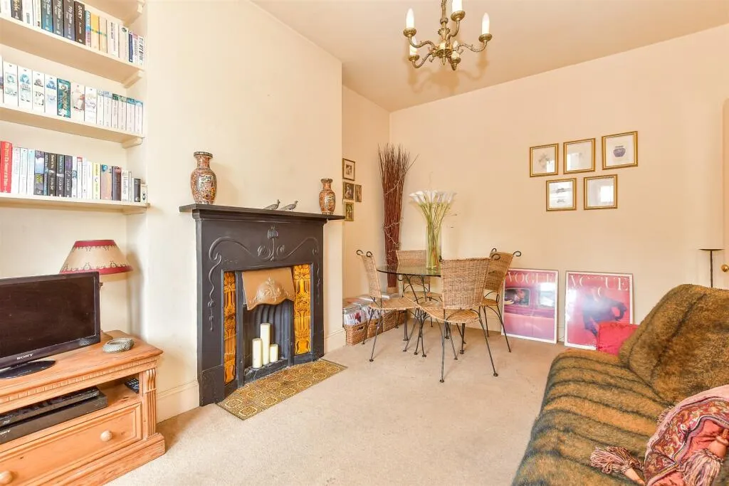 1 bed Apartment