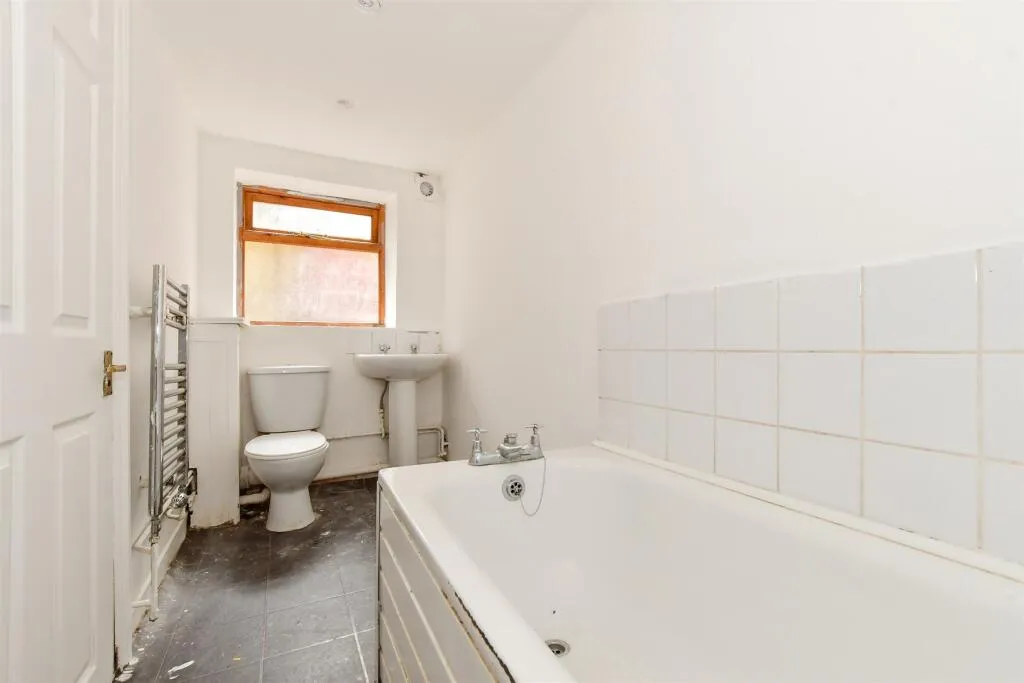 3 bed Terraced