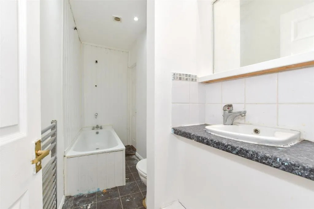 3 bed Terraced