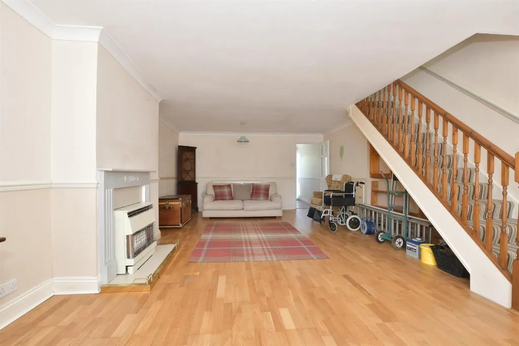 3 bed Terraced