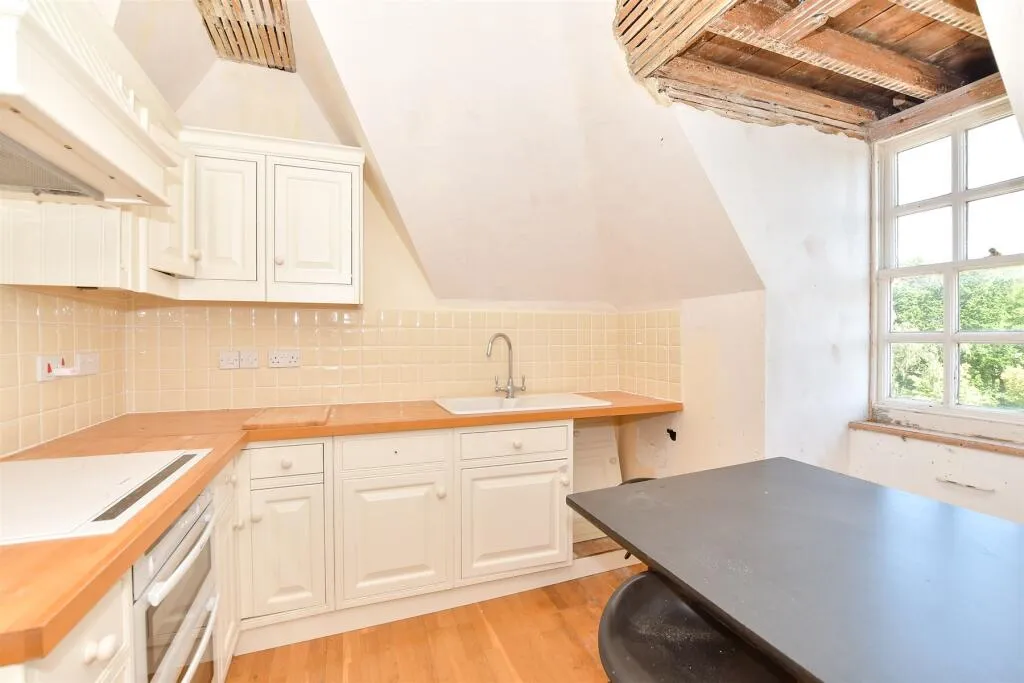 2 bed Apartment