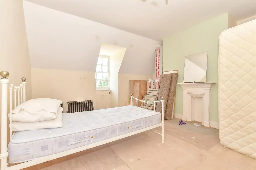 2 bed Apartment