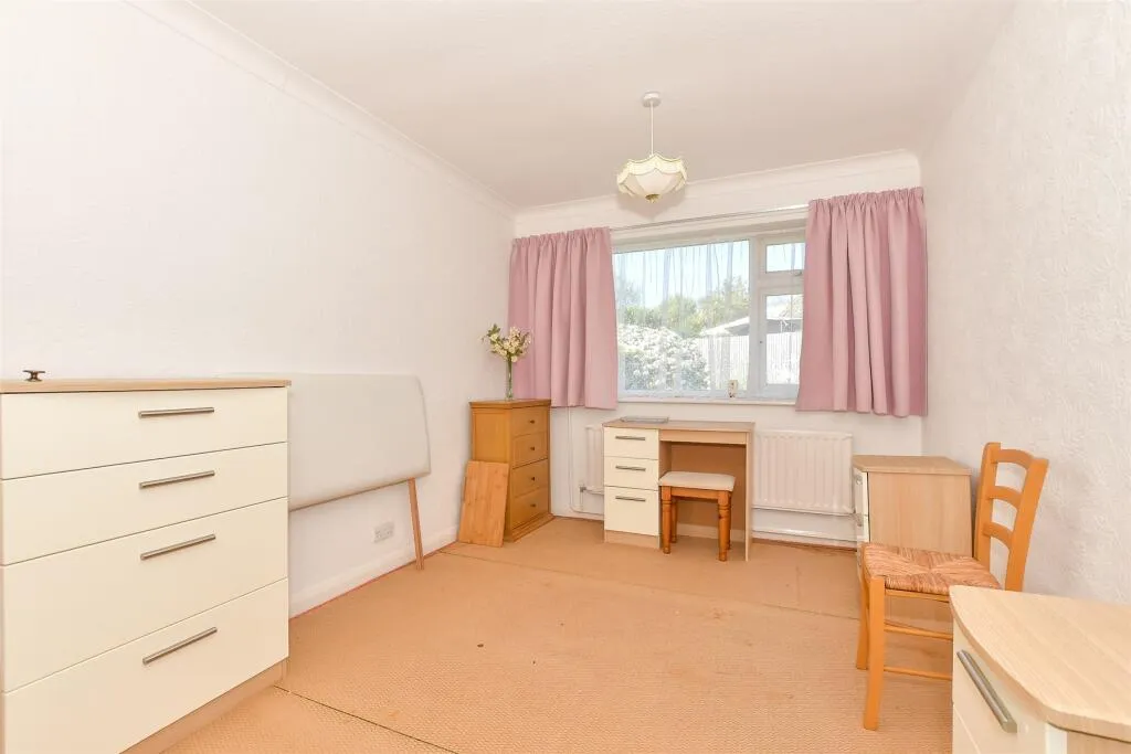 2 bed Detached Bungalow