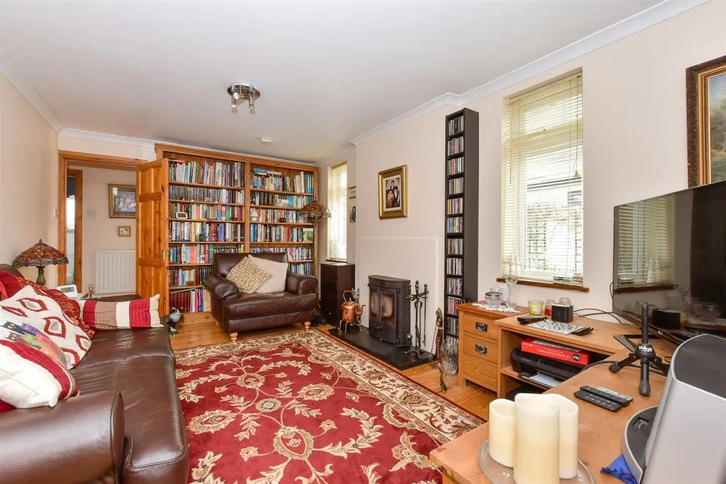 2 bed Detached Bungalow