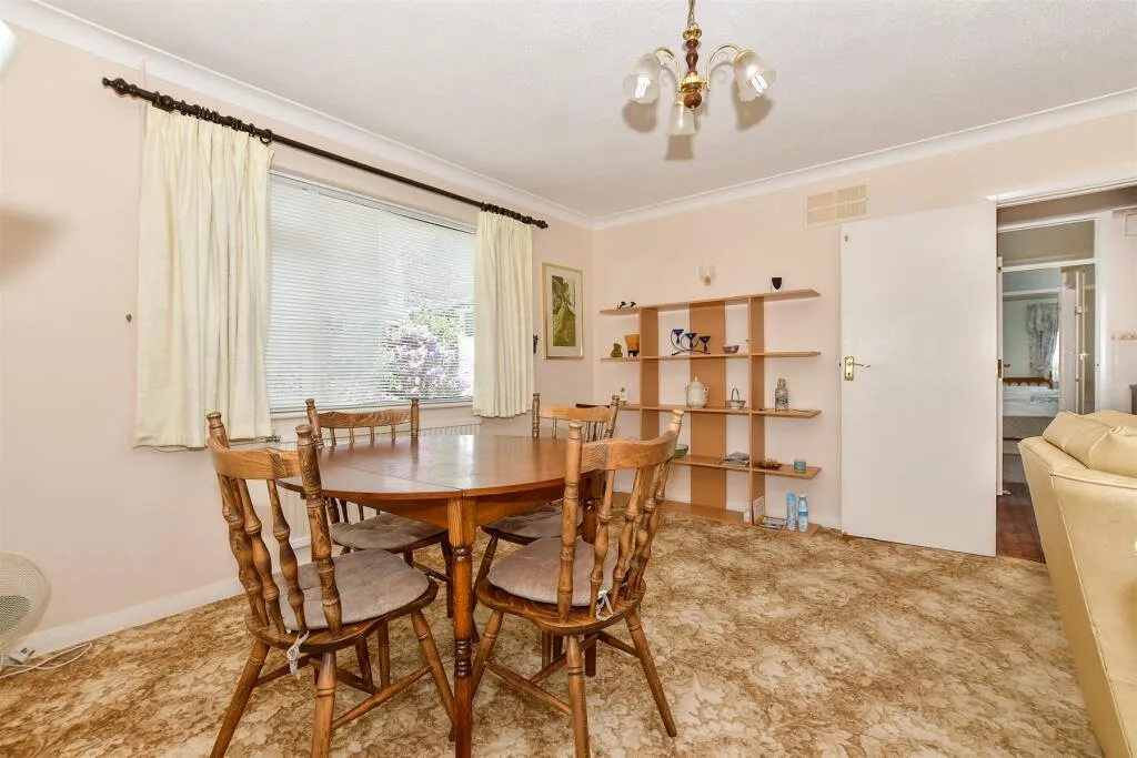3 bed Detached Bungalow