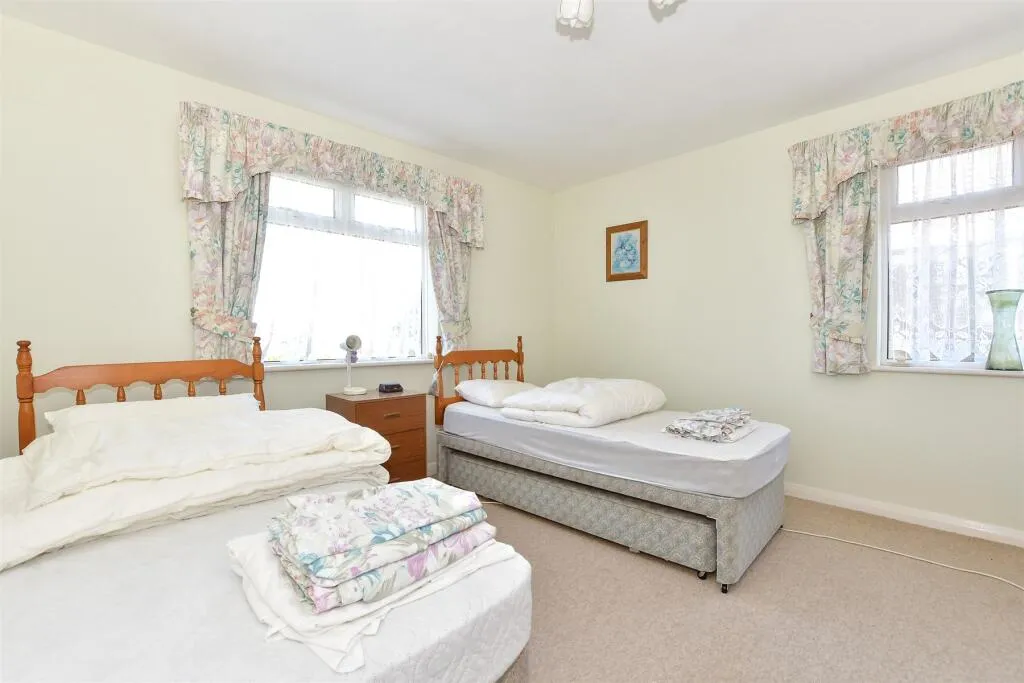 3 bed Detached Bungalow