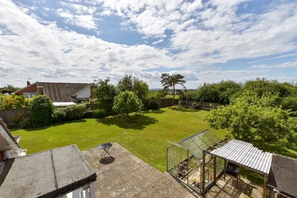 2 bed Semi-Detached Bungalow
