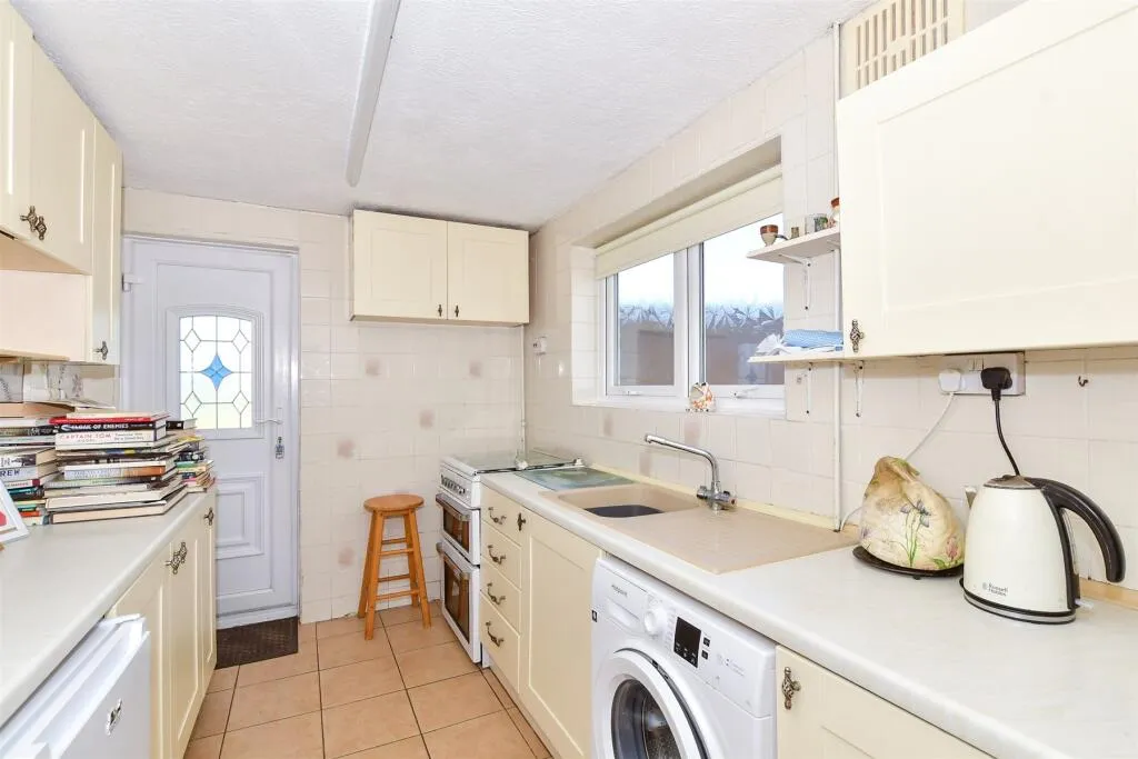 2 bed Semi-Detached