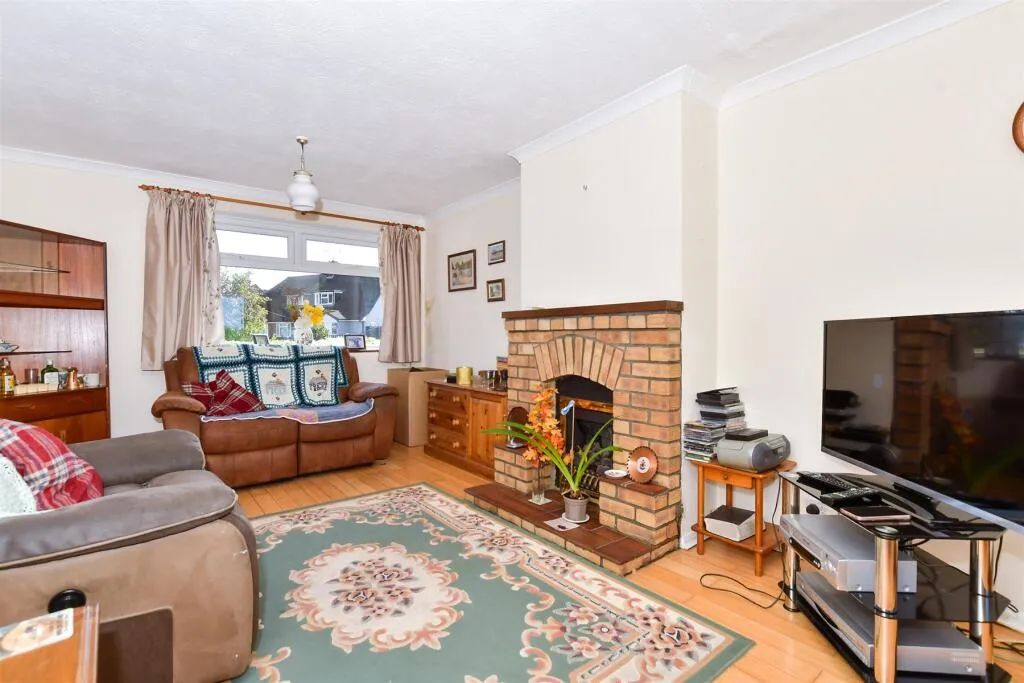 2 bed Semi-Detached