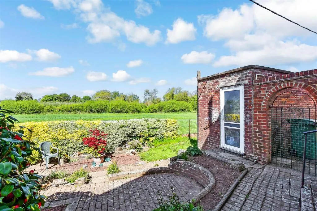 2 bed Semi-Detached