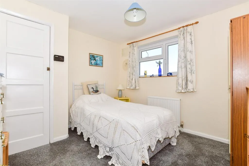 2 bed Semi-Detached
