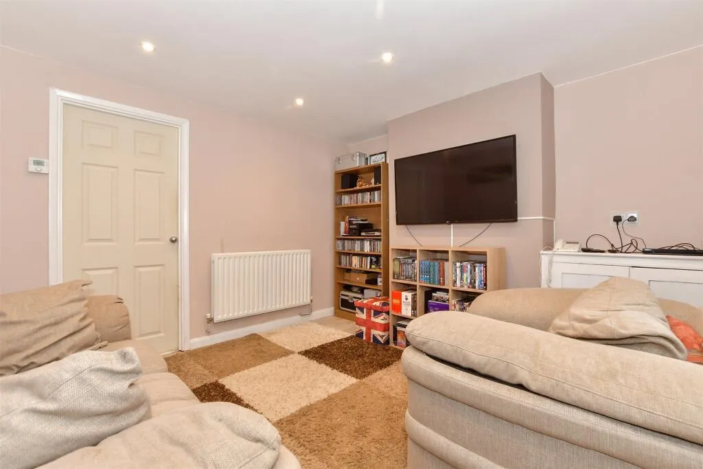 3 bed Terraced