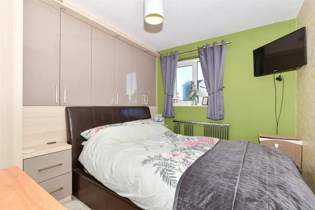 1 bed Maisonette